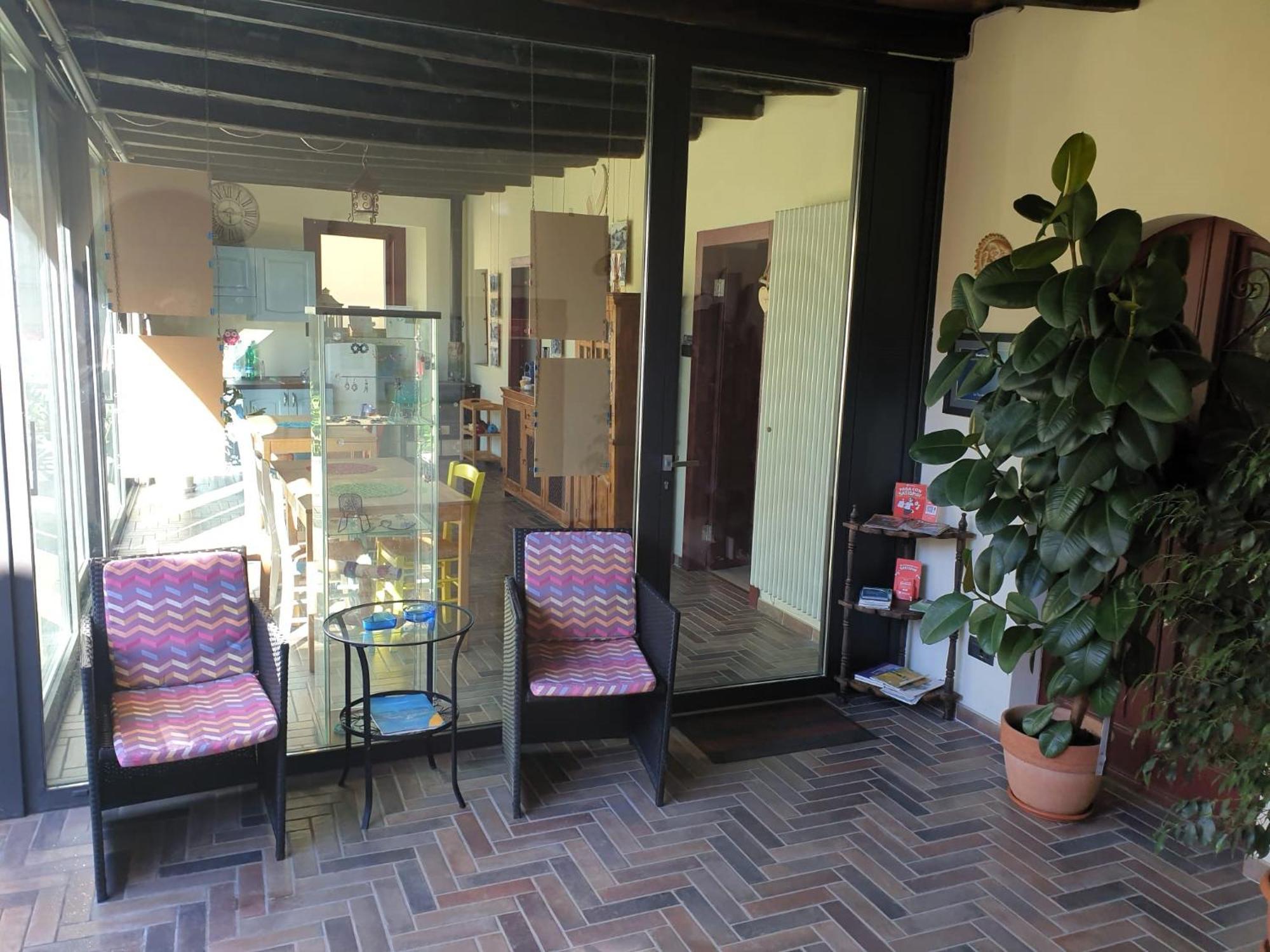 Le Tre Arti Bed & Breakfast Gavirate Bagian luar foto