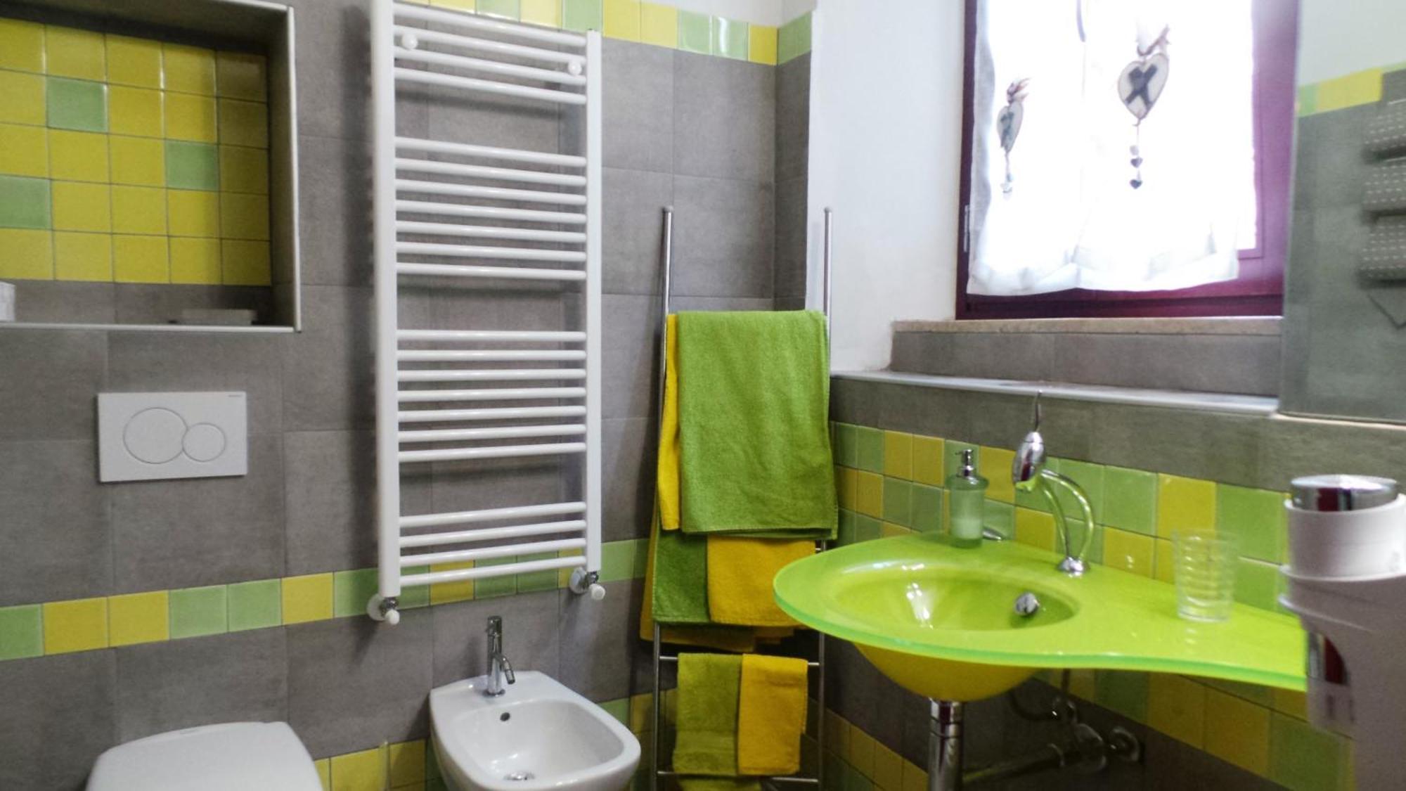 Le Tre Arti Bed & Breakfast Gavirate Bagian luar foto