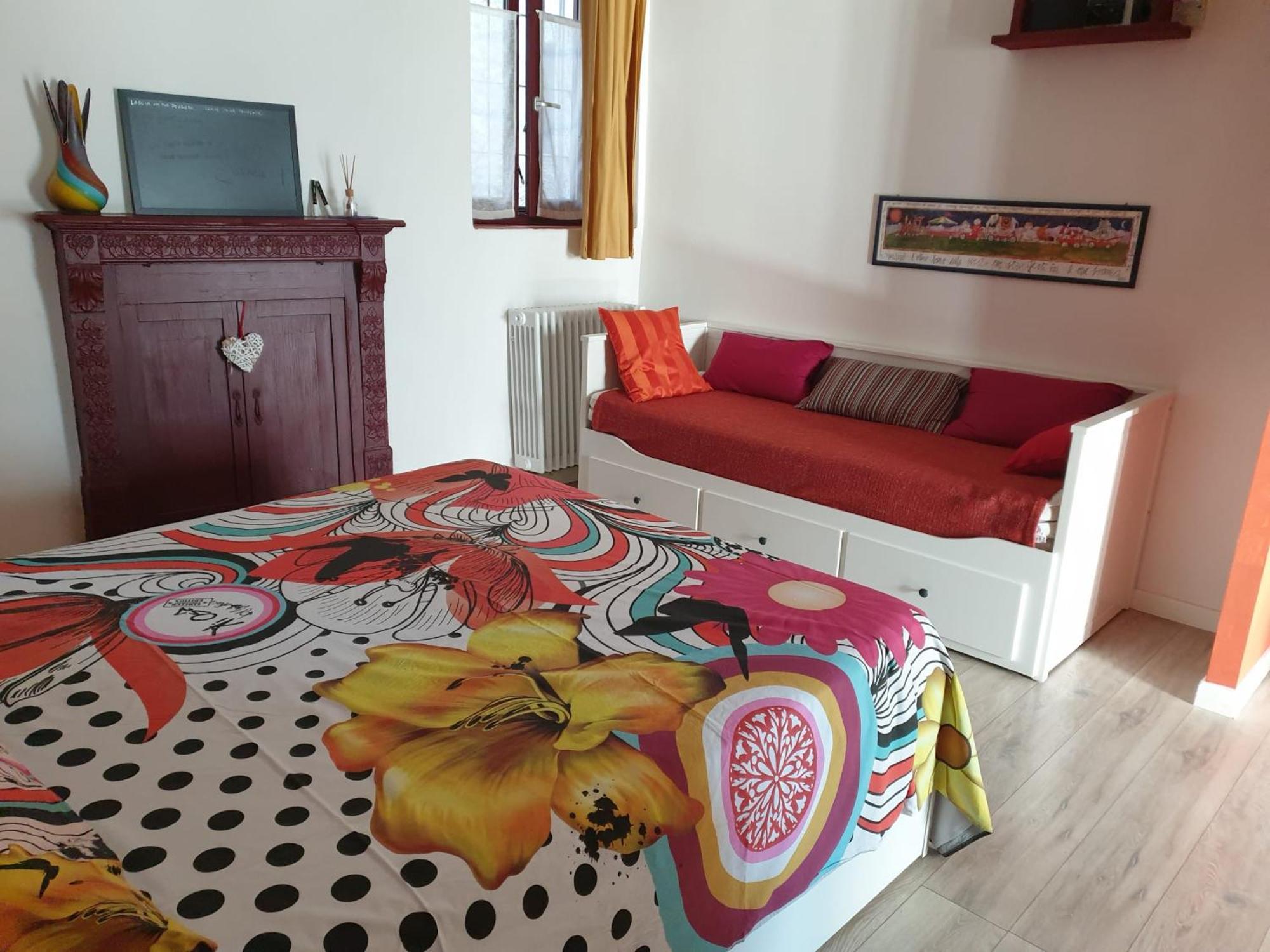 Le Tre Arti Bed & Breakfast Gavirate Bagian luar foto