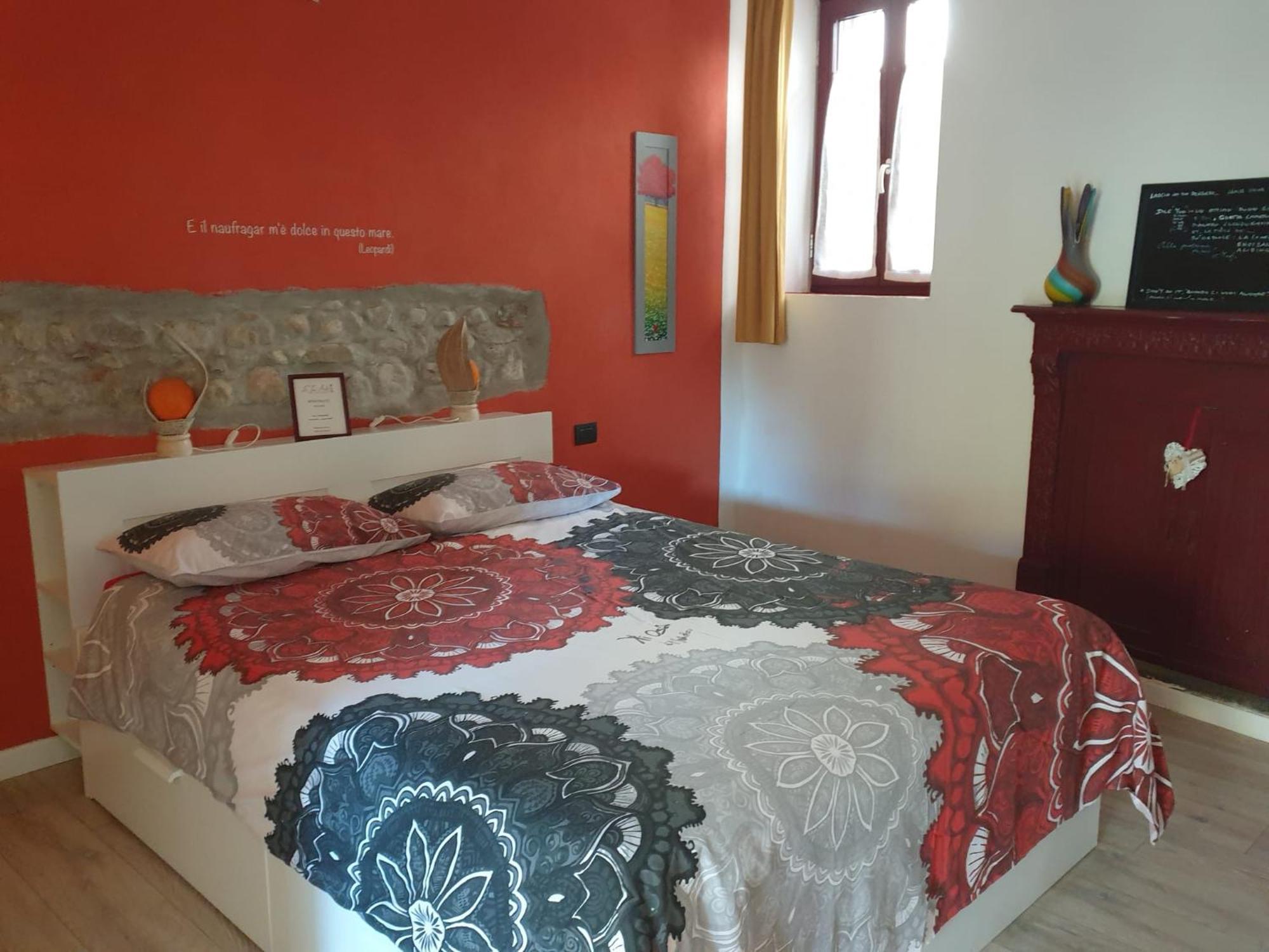 Le Tre Arti Bed & Breakfast Gavirate Bagian luar foto